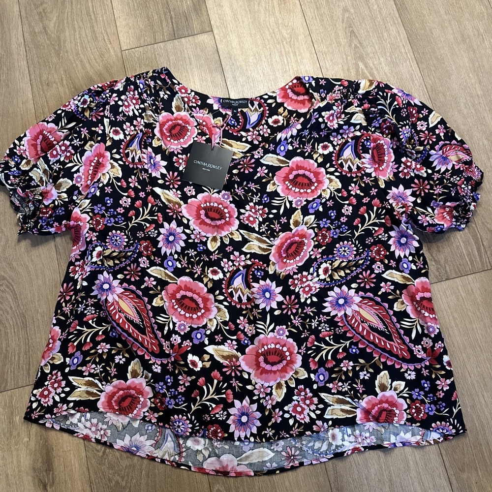 Cynthia Crowley Women's‎ Black Floral Short Elastic Ruffle Sleeve Size 3X NEW